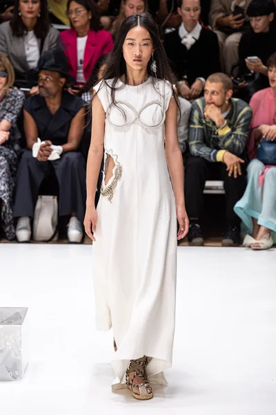 Look 2